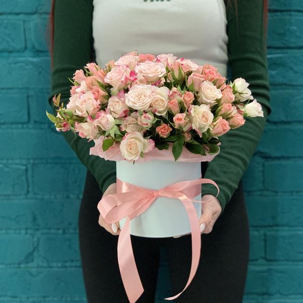 17 кустовых роз "Зайка"