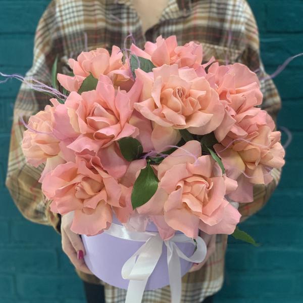 11 розовых французских роз "Лаванда"