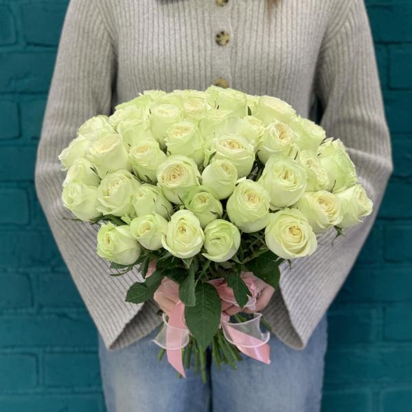 45 пионовидных роз "Аура"