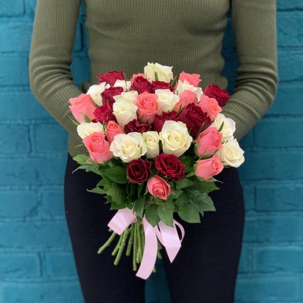 35 роз "Карнавал"