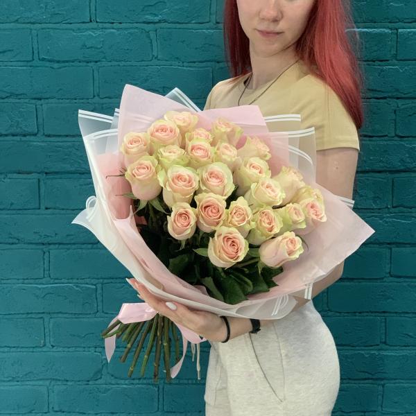 25 розовых роз "Ванильное суфле"