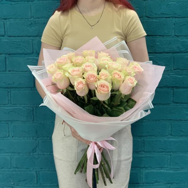 25 розовых роз "Ванильное суфле"