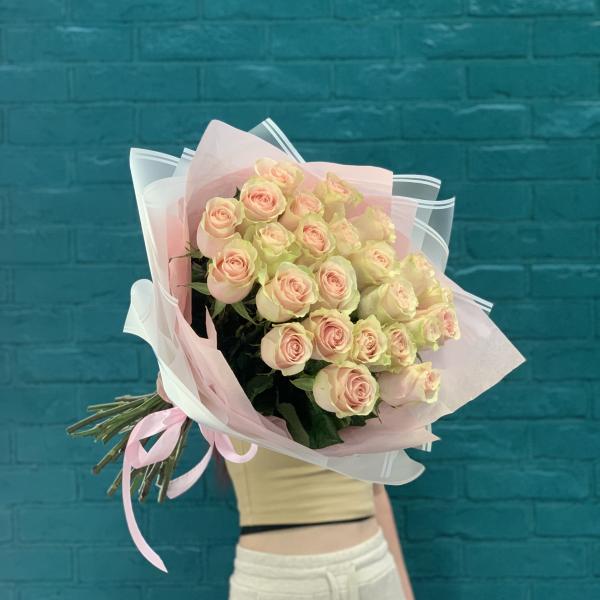 25 розовых роз "Ванильное суфле"
