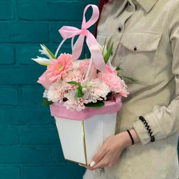 Гербера и ирис "Дева"