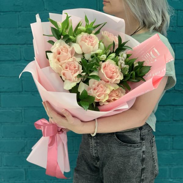 Французская роза и альстромерия «Осеннее вдохновение»