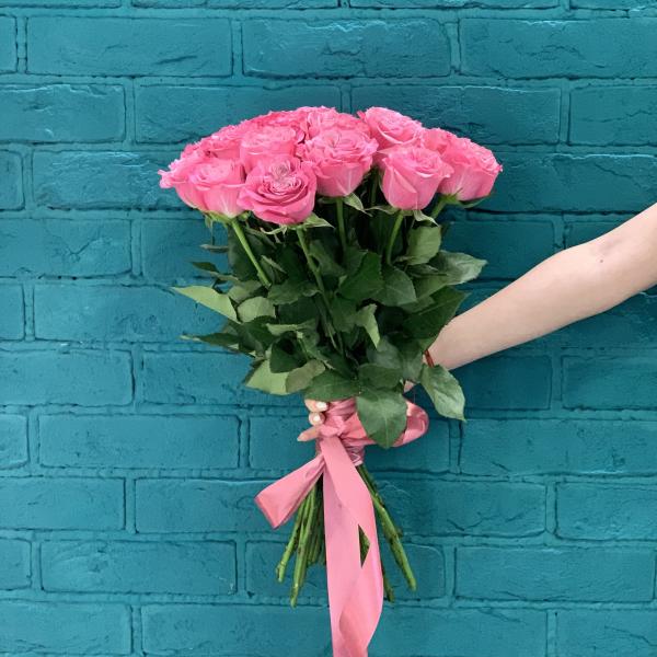 25 пионовидных  роз "Фаворит"