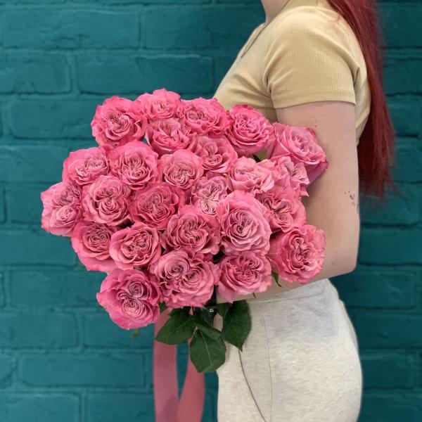 25 пионовидных  роз "Фаворит"