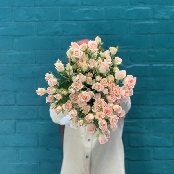 19 кустовых роз "Бисер"