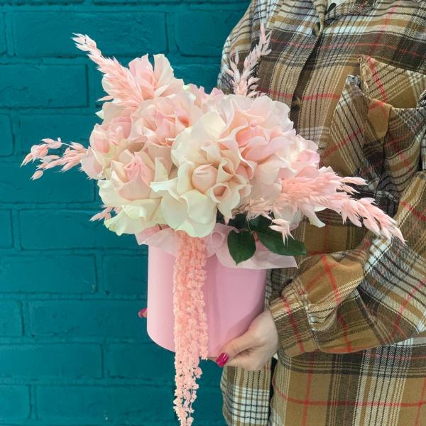 Французская роза и амарант "Чуткий поцелуй"