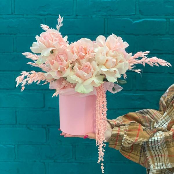 Французская роза и амарант "Чуткий поцелуй"