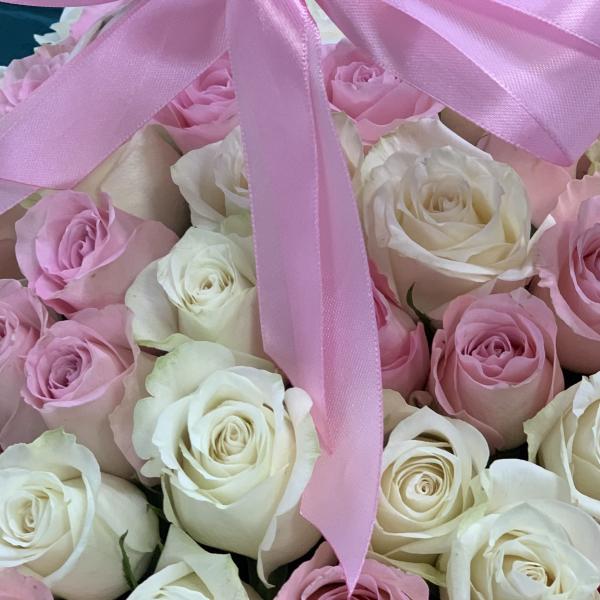 101 роза «Воздушная меренга»