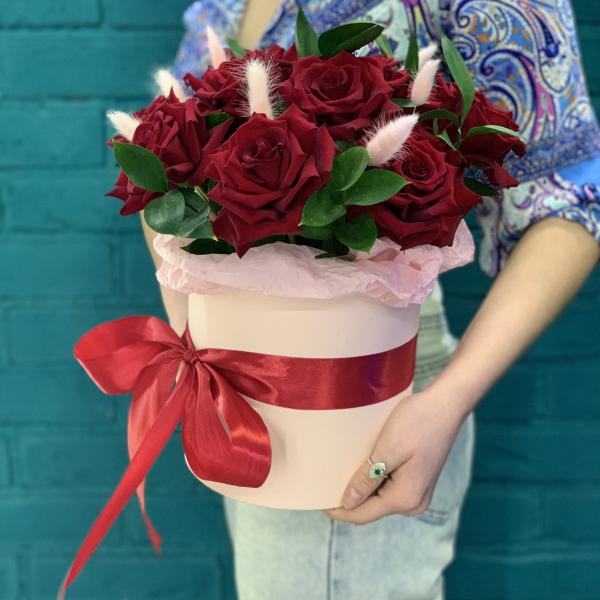 11 Французских роз "Ночь в Париже"