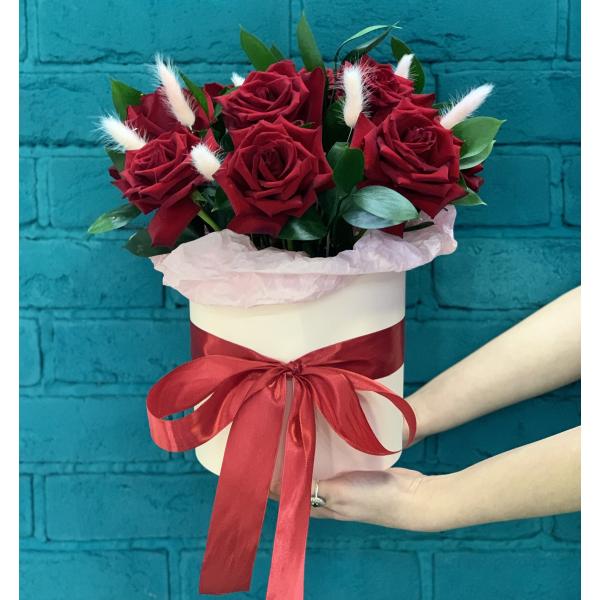 11 Французских роз "Ночь в Париже"