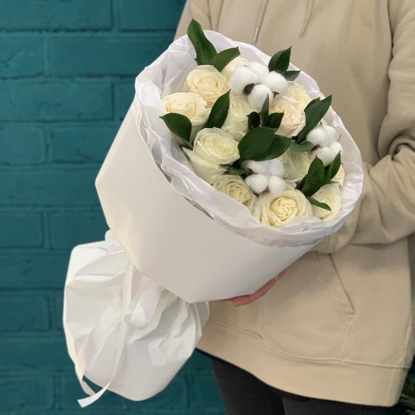 Роза и хлопок "Пушистое облако"