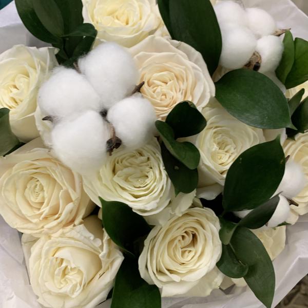 Роза и хлопок "Пушистое облако"