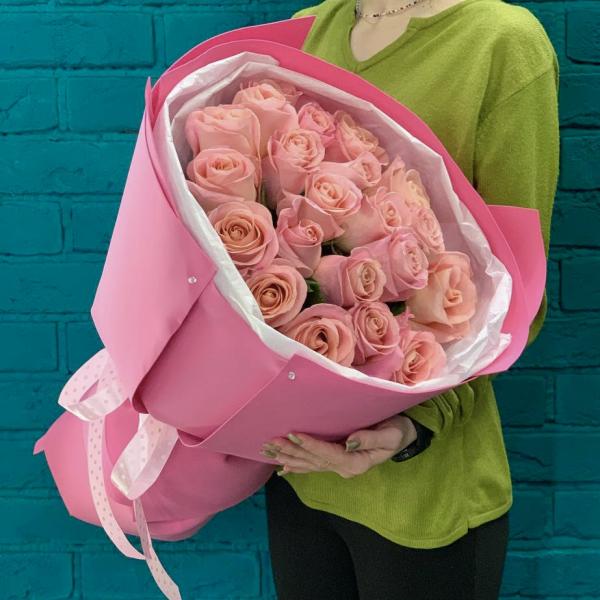 21 розовая роза "Розовый лепесток"