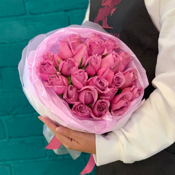 25 роз "клубничное мороженное"