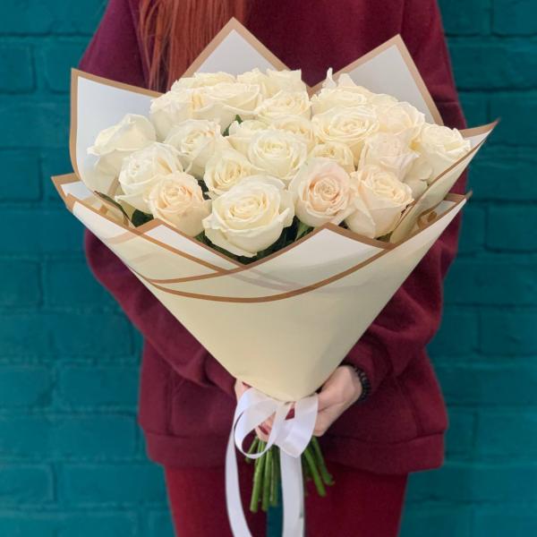 25 белых роз "Счастливая"