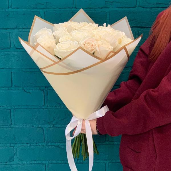 25 белых роз "Счастливая"