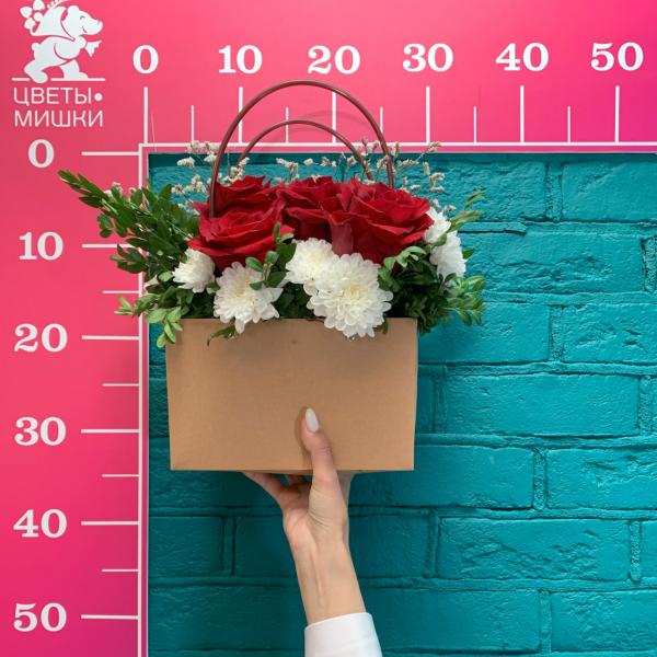 фото Роза и лимониум "Сердечная мелодия"