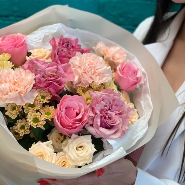 фото Пионовидной розы и хризантемы "Романтичный закат"