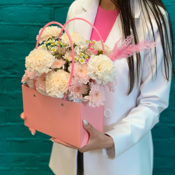 фото Гвоздики и танацетума "Чайная церемония"