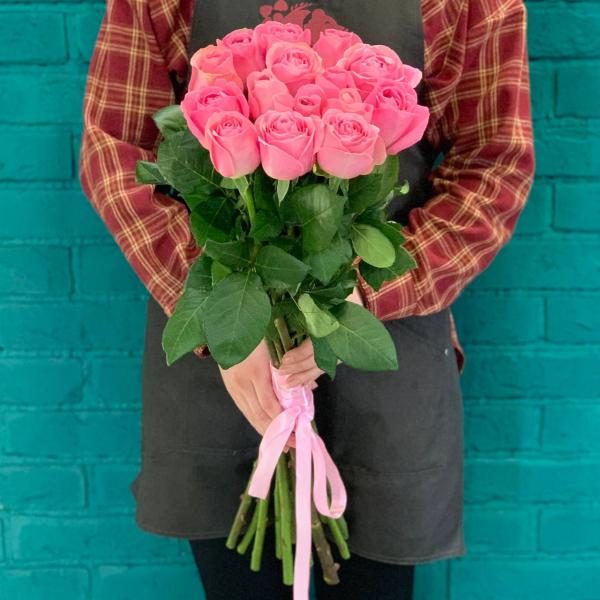 фото 15 розовых роз 80см "Летнее сияние"