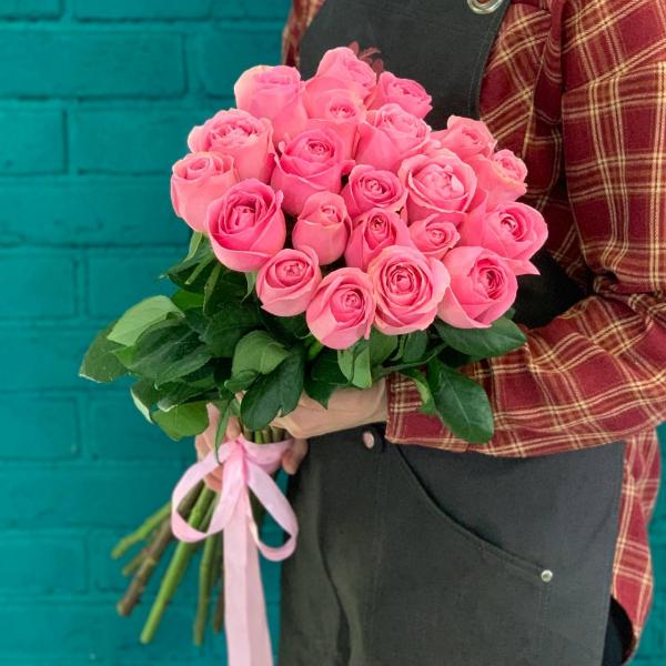 21 розовая роза 80см "Неверленд"
