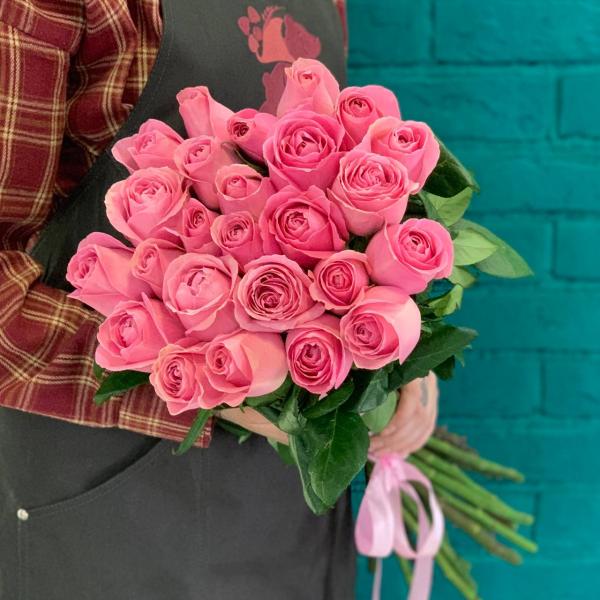 фото 25 розовых роз 80см "Пантера"