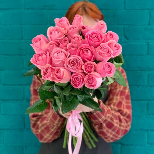 фото 25 розовых роз 80см "Пантера"