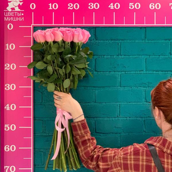 фото 25 розовых роз 80см "Пантера"