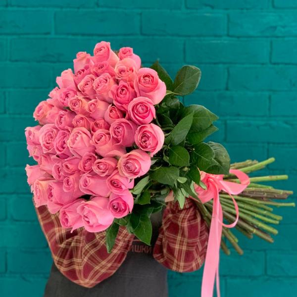 фото 45 розовых роз 80см "Чистое очарование"