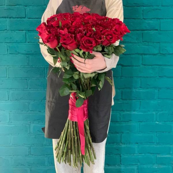 фото 51 красной розы 80см "Ноктюрн"