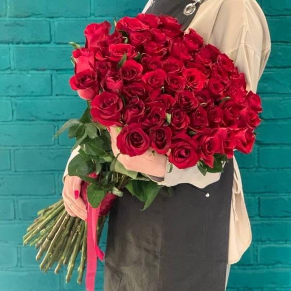 51 красная роза 80см "Ноктюрн"