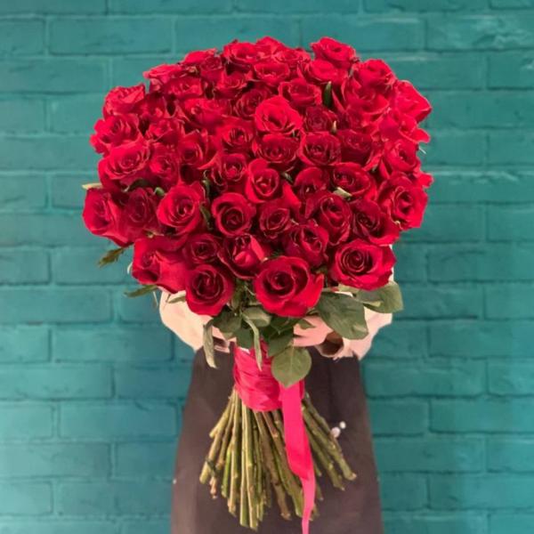 фото 51 красной розы 80см "Ноктюрн"