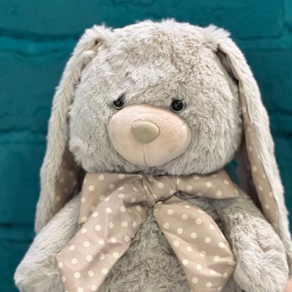 фото Мягкой игрушки "Зайчик Чарли"