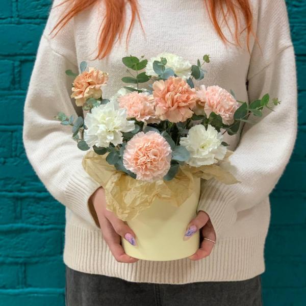 Гвоздика и эвкалипт "Заманчивый день"