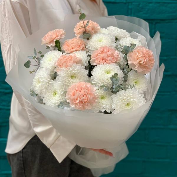 фото Гвоздики и хризантемы "В унисон"