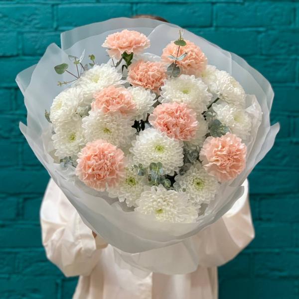 фото Гвоздики и хризантемы "В унисон"