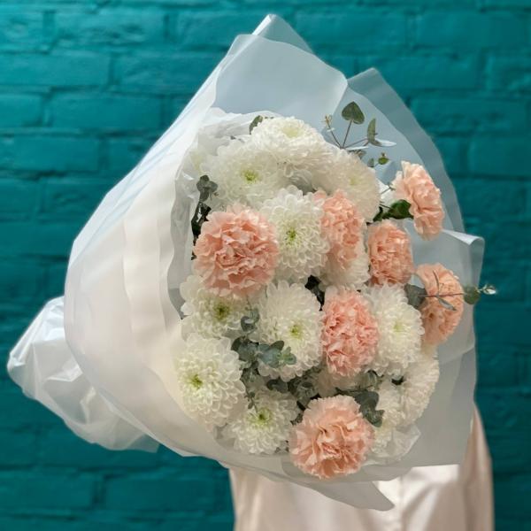 фото Гвоздики и хризантемы "В унисон"