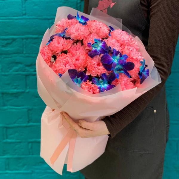 Хризантема и дендробиум "Космическая вата"