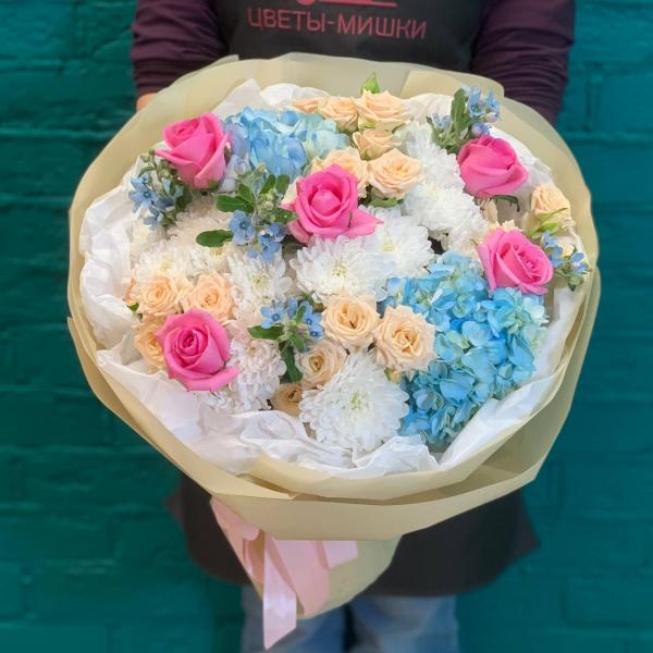 фото Гортензии и розы "Капли акварели"