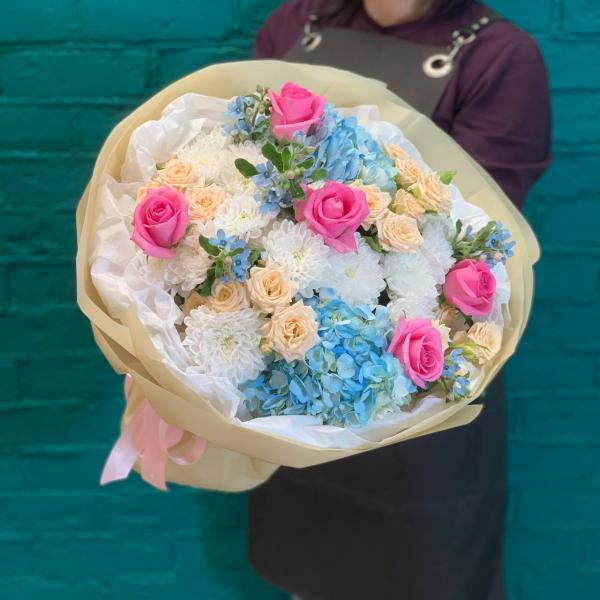 Гортензия и роза "Капли акварели"