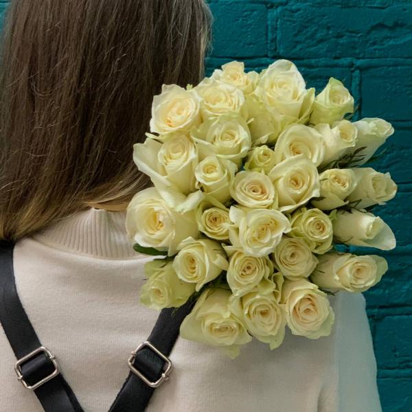фото 29 белых роз "Эклер"
