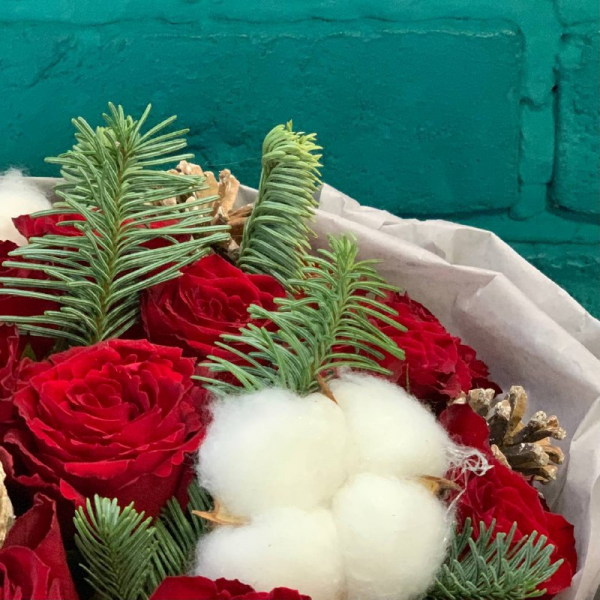 фото Розы и хлопока "Предвкушение праздника"