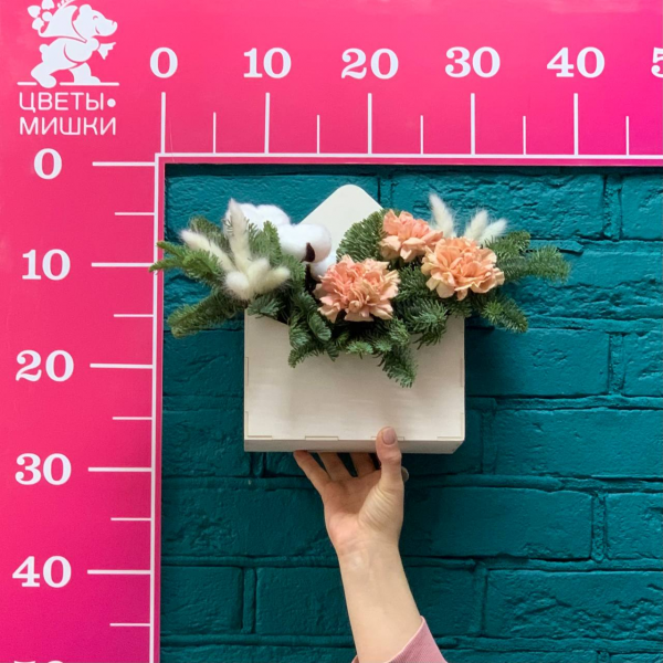 фото Нобилиса и гвоздики "Снежное очарование"