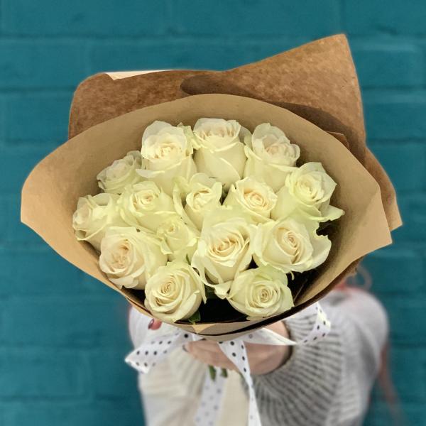 15 белых роз "Белоснежная красота"