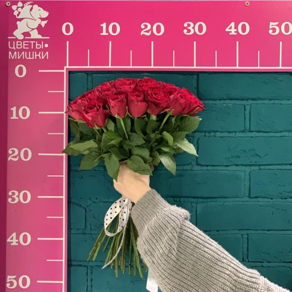 35 красных роз "Токио"