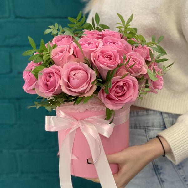 25 розовых роз "Семирамида"