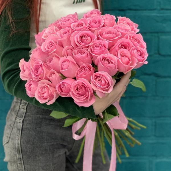 35 розовых роз "Тбилиси"